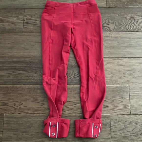 Size 4 Lululemon pants - Picture 5 of 5